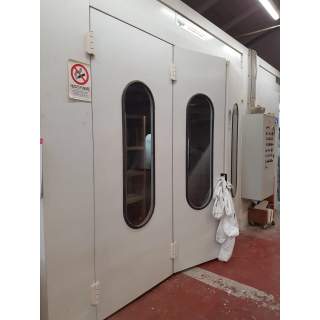 FB spray booth 4 x 4 x 2.9m + drying room 4 x 4 x 2.9m